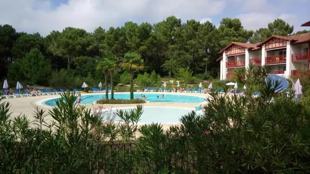 Appartement En Residence Pierre Et Vacance Au Golf Biscarrosse Dış mekan fotoğraf